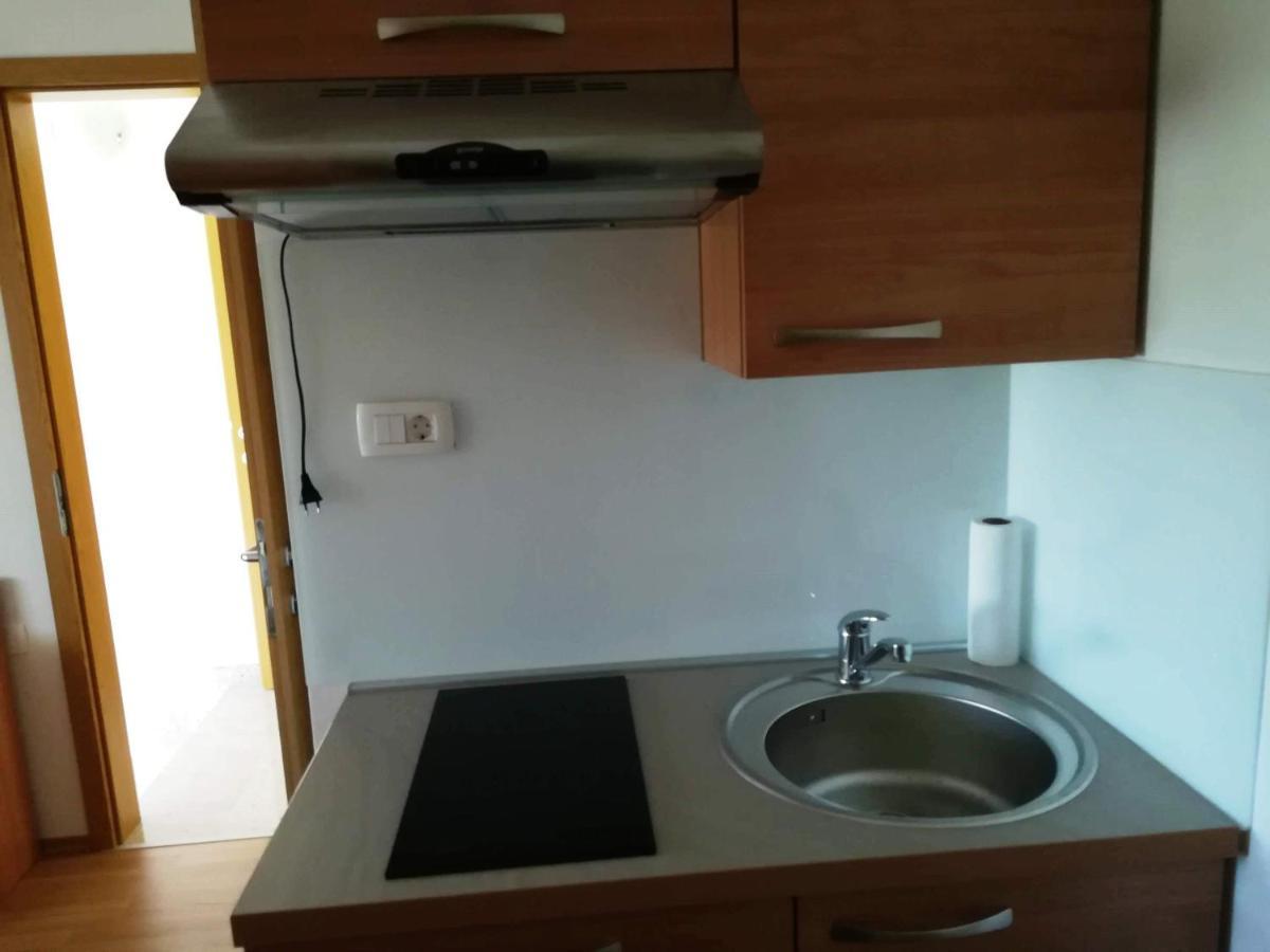 Prenocisca Iris Apartment Sezana Luaran gambar