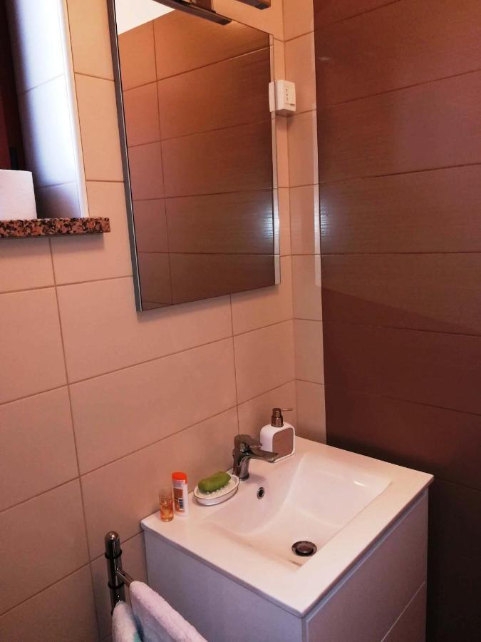 Prenocisca Iris Apartment Sezana Luaran gambar